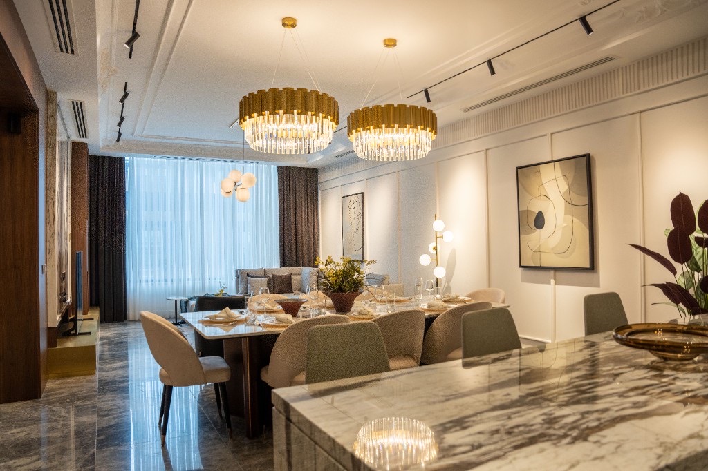 Chandeliers, Pendants & Decorative Lighting