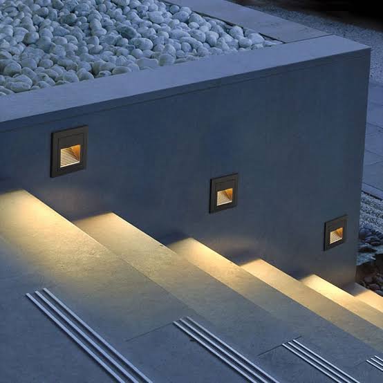 Led step/deck light